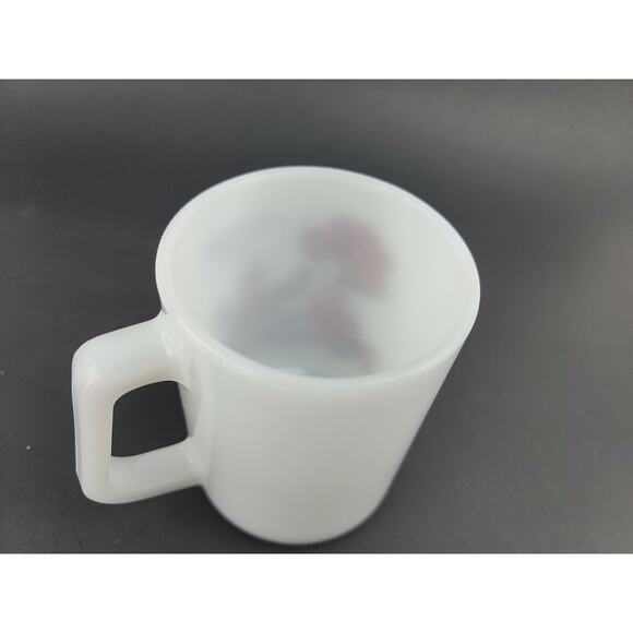 Vintage Federal Glass White Milk Glass Beaver Mug CANADA Maple Leaf Art Work - Picture 6 of 11